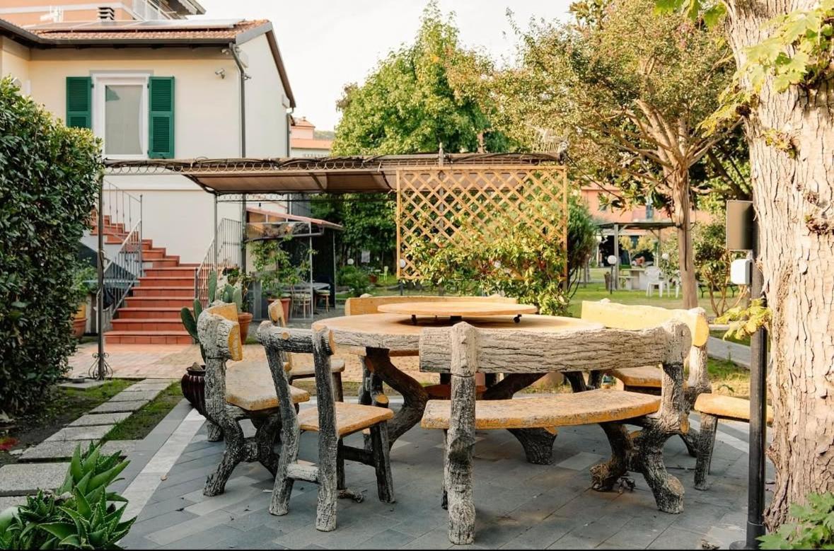 La Casetta Dei Sogni La Spezia Exterior foto